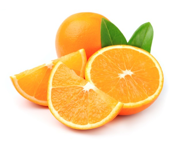Sweet orange fruit with leaves Premium Photo